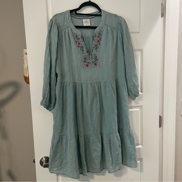 Knox Rose Floral Embroidered Tiered Dress - Picture 1 of 7